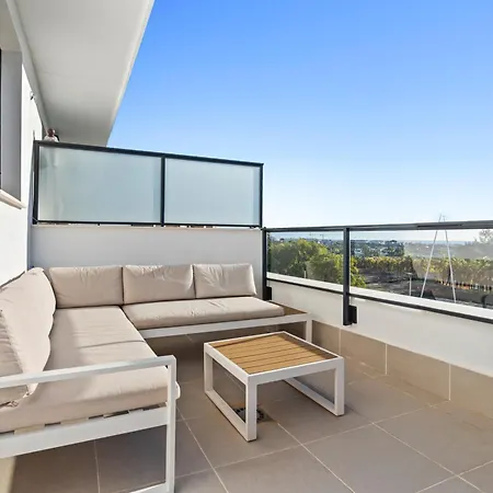 Aranya Atico Penthouse With Seaview Apartment